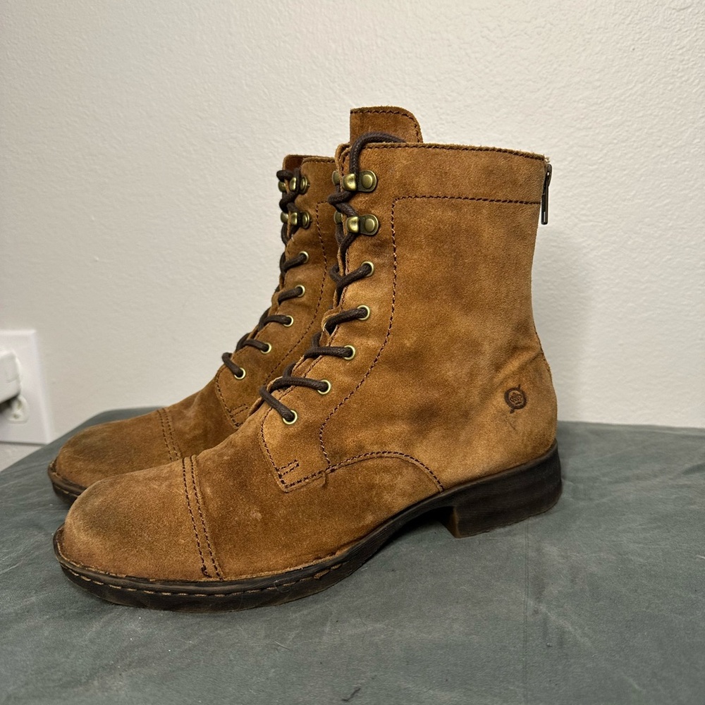 Born Kelsie Suede cap toe Combat Boots sz 7
